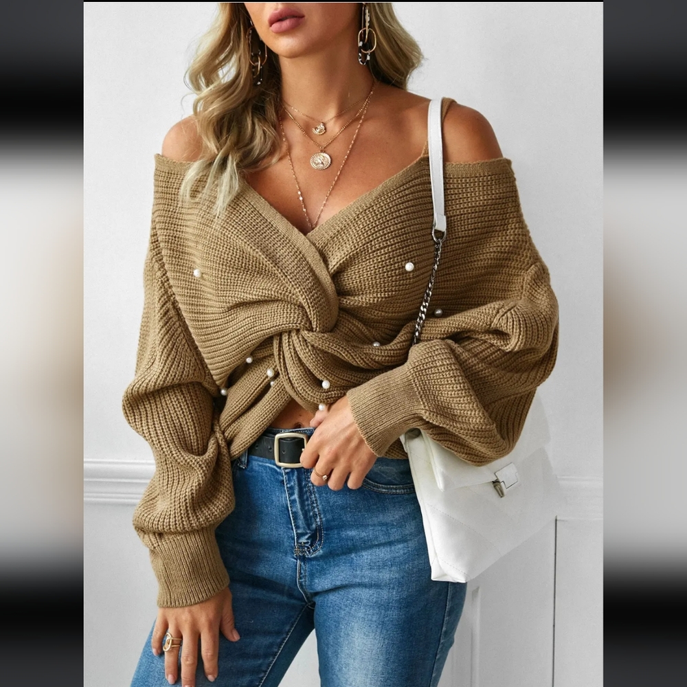 NWT ZAFUL Faux Pearl Embellished Twisted Cropped Cold Shoulder Sweater  Size M
